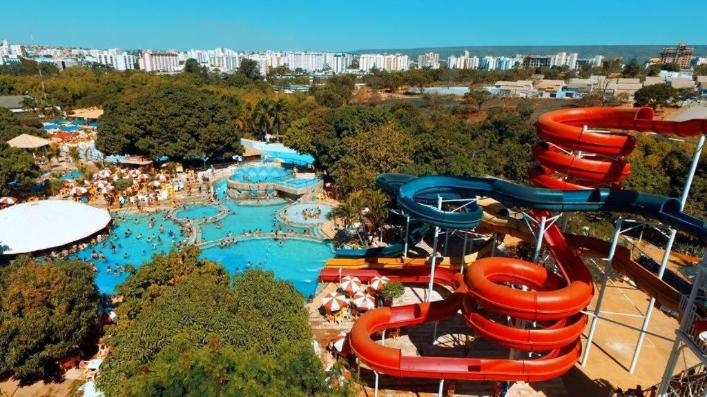 Piazza Diroma - Cortesia Park Diroma, Splash E Slide Caldas Novas Luaran gambar