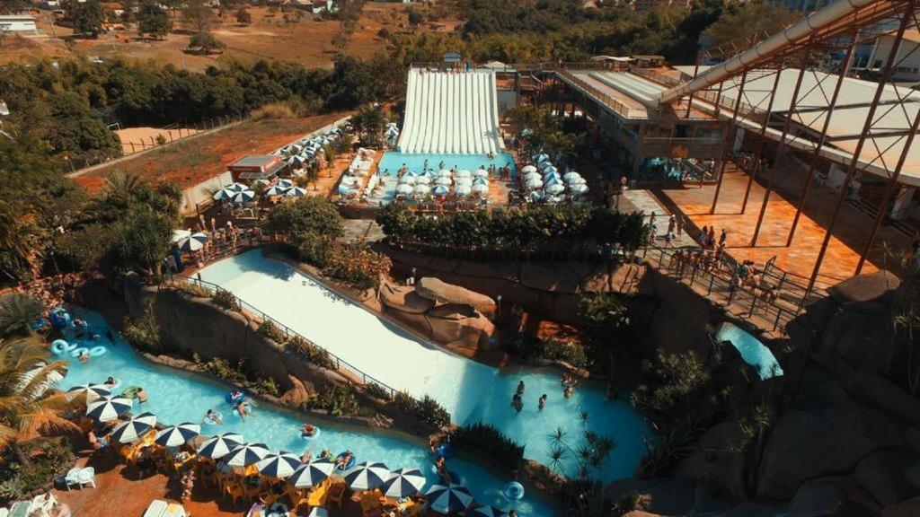 Piazza Diroma - Cortesia Park Diroma, Splash E Slide Caldas Novas Luaran gambar