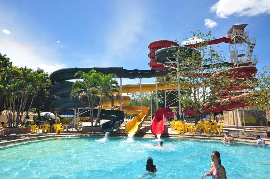 Piazza Diroma - Cortesia Park Diroma, Splash E Slide Caldas Novas Luaran gambar