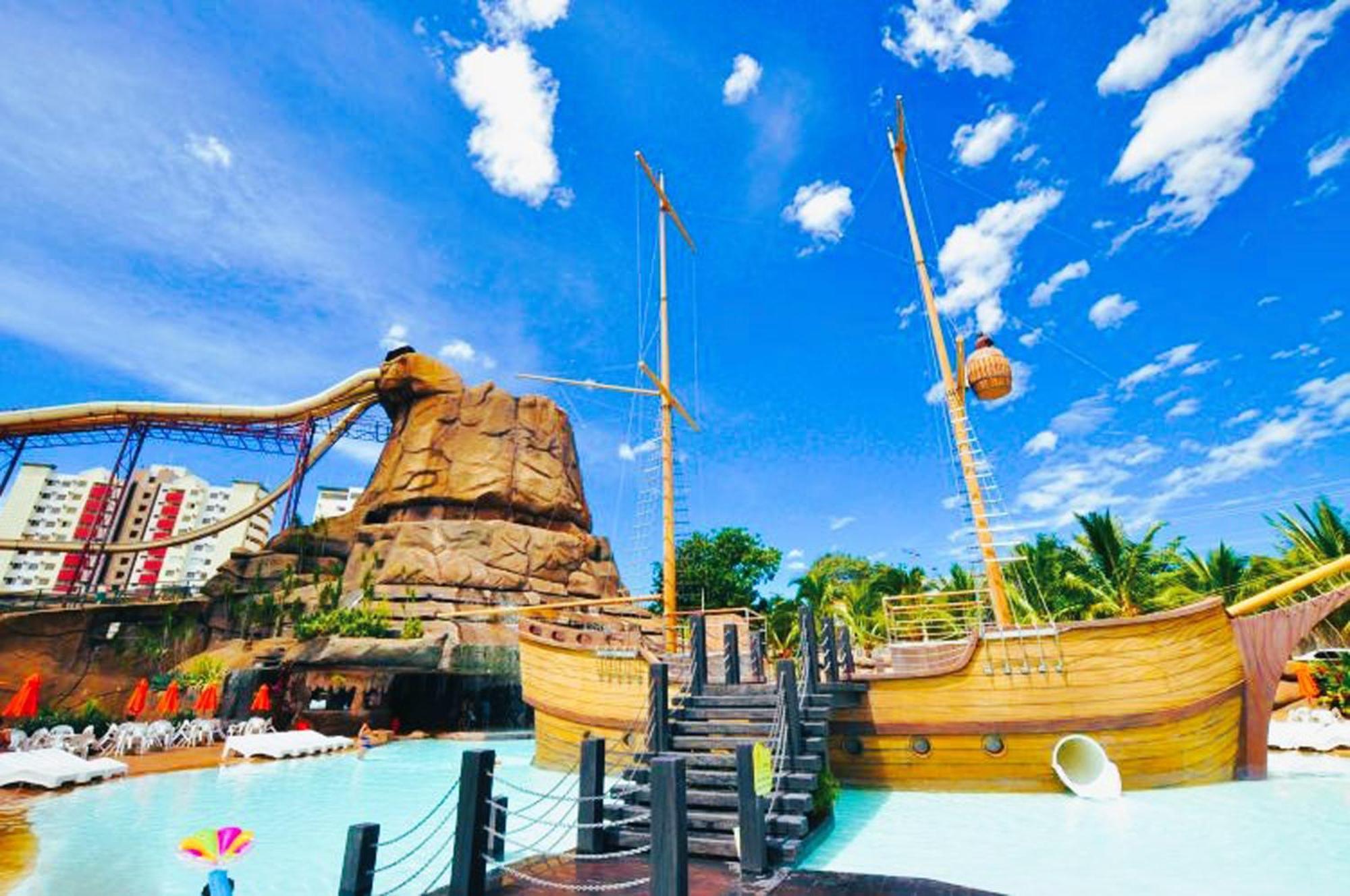 Piazza Diroma - Cortesia Park Diroma, Splash E Slide Caldas Novas Luaran gambar