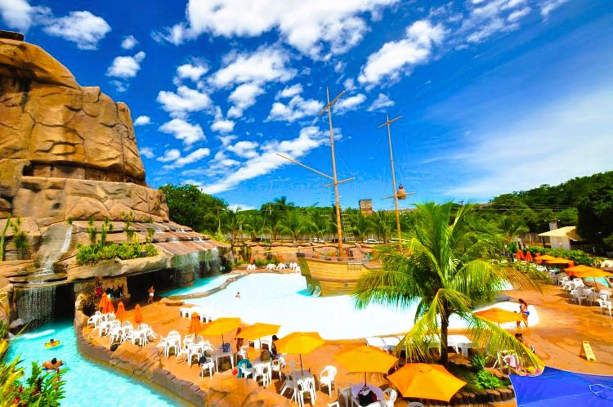 Piazza Diroma - Cortesia Park Diroma, Splash E Slide Caldas Novas Luaran gambar